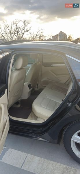 Седан Volkswagen Passat 2013 в Киеве