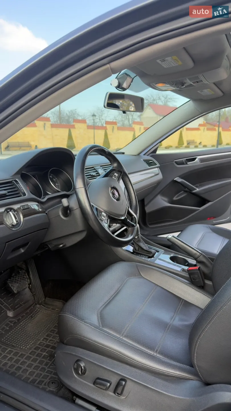 2016 Volkswagen Passat - мініатюра 36