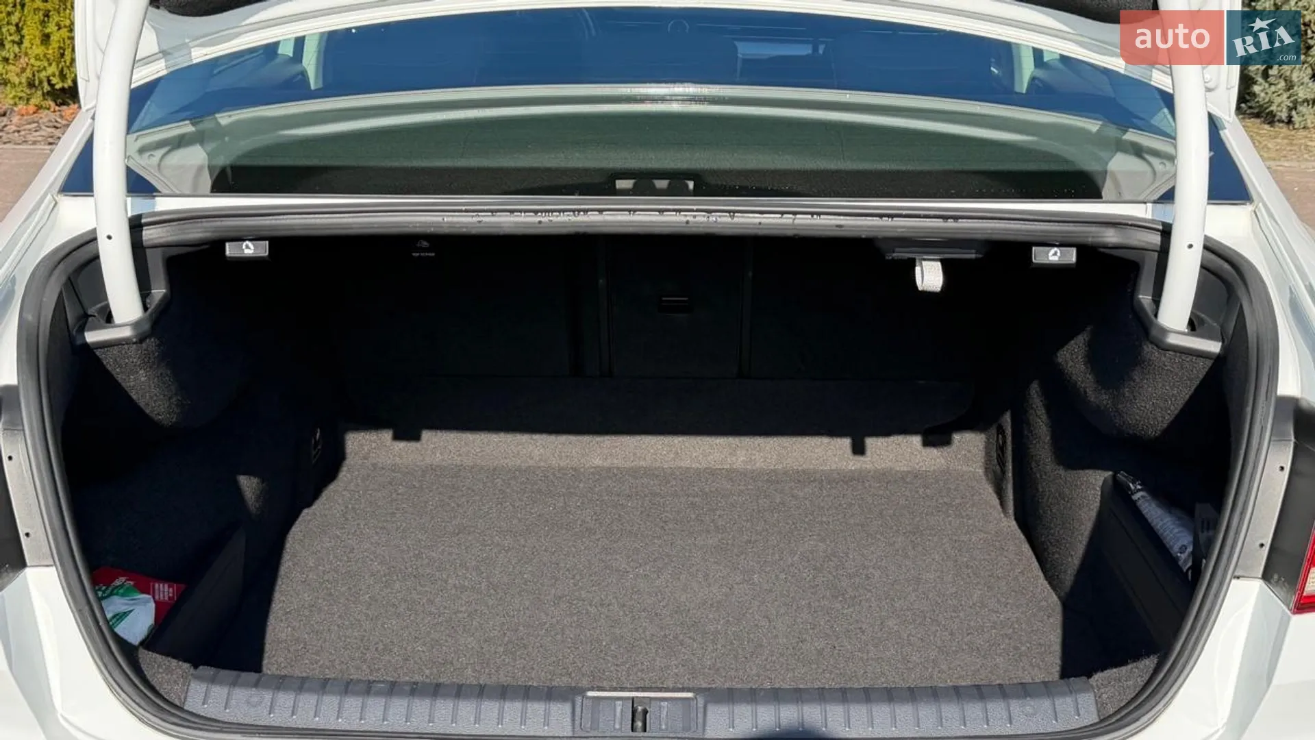 2016 Volkswagen Passat - мініатюра 36