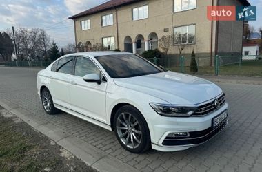 Седан Volkswagen Passat 2018 в Стрые