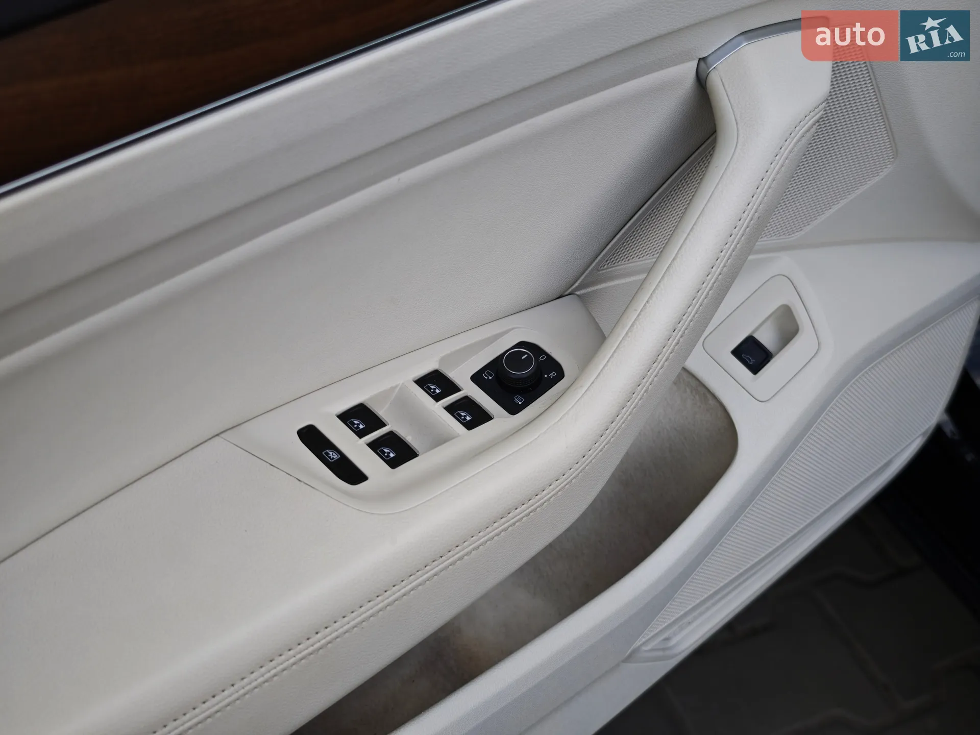 2015 Volkswagen Passat - мініатюра 25