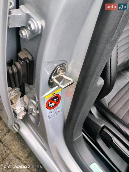 Седан Volkswagen Passat 2012 в Ужгороде