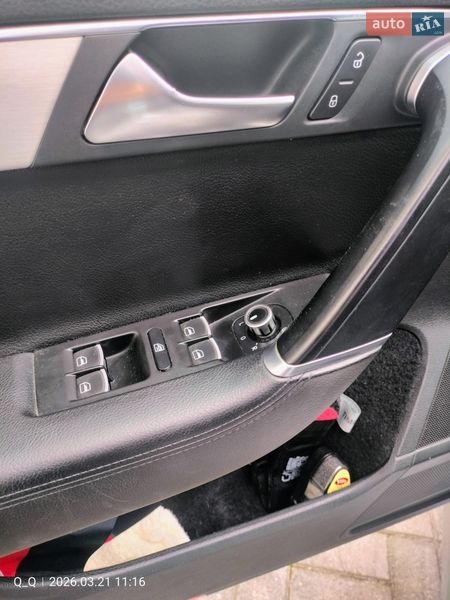 Седан Volkswagen Passat 2012 в Ужгороде