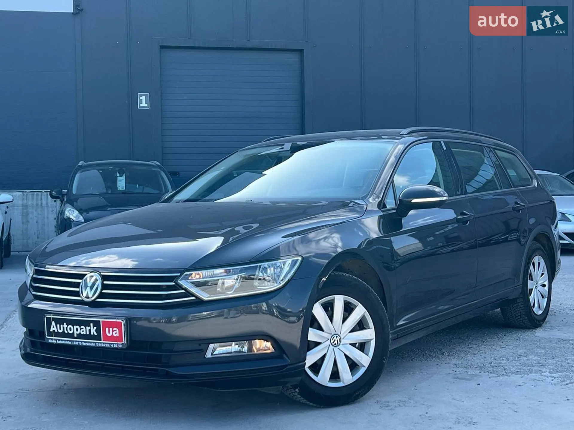 2018 Volkswagen Passat - фото 1