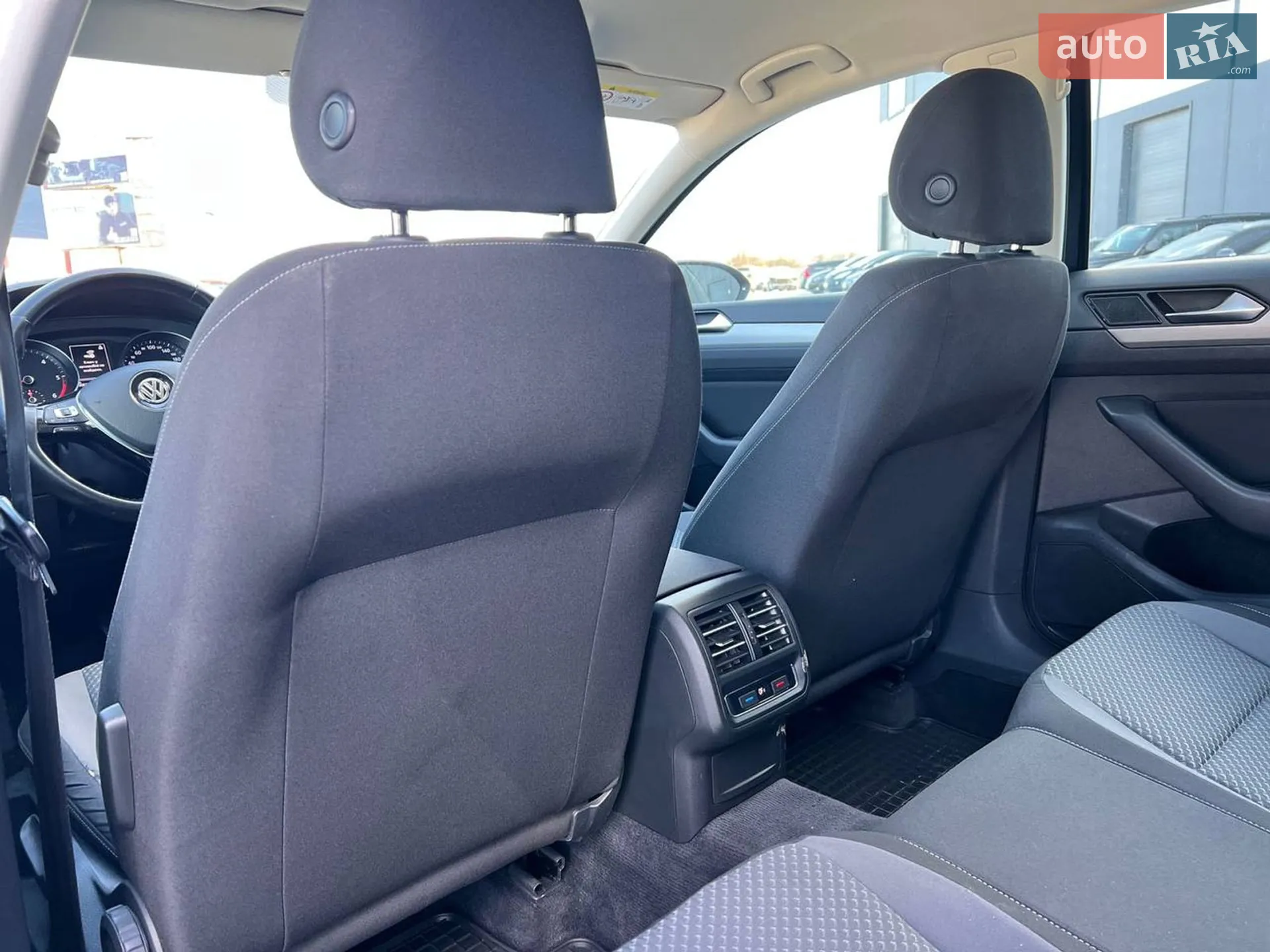 2018 Volkswagen Passat - мініатюра 37