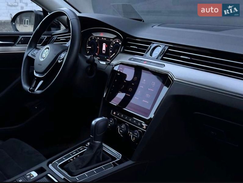 Универсал Volkswagen Passat 2018 в Тернополе