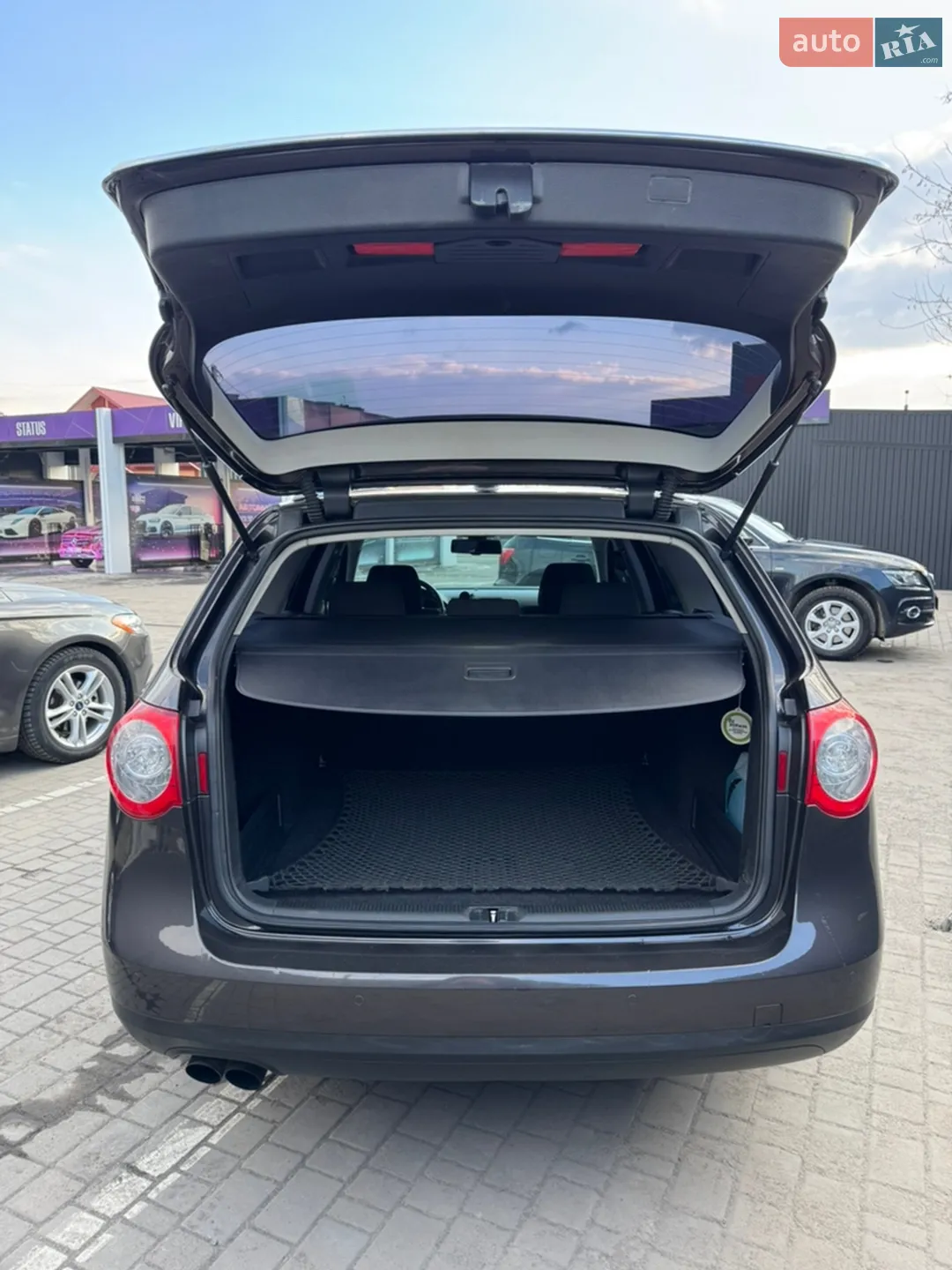 2010 Volkswagen Passat - мініатюра 24