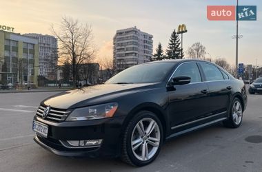 Седан Volkswagen Passat 2015 в Львове