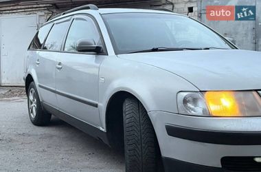 Универсал Volkswagen Passat 2000 в Днепре