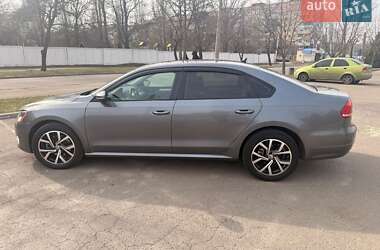 Седан Volkswagen Passat 2011 в Кривом Роге