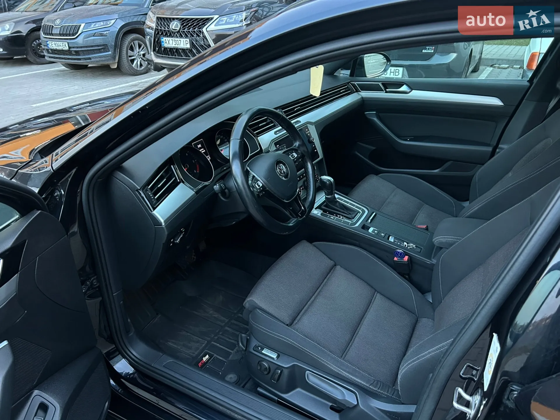 2018 Volkswagen Passat - мініатюра 42