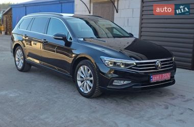 Універсал Volkswagen Passat 2021 в Бучі