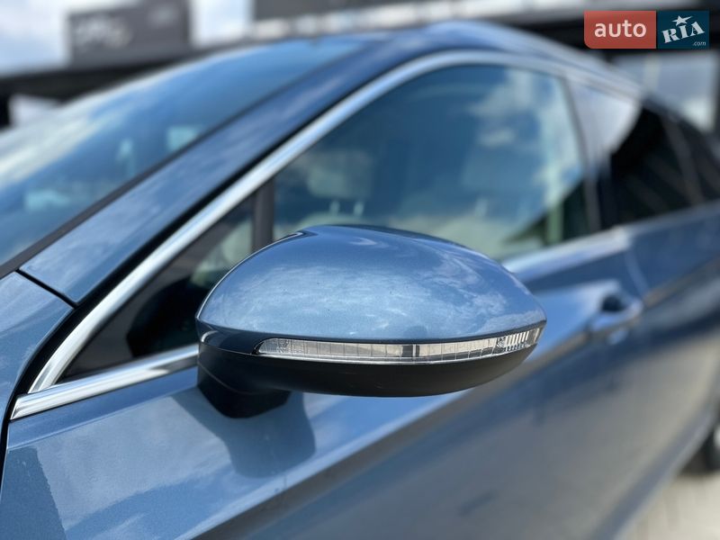 Универсал Volkswagen Passat 2015 в Львове