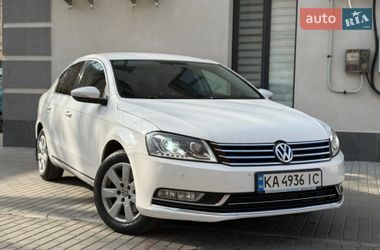 Седан Volkswagen Passat 2011 в Могилів-Подільському