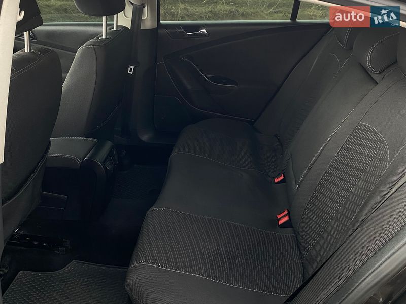 Седан Volkswagen Passat 2008 в Жидачове