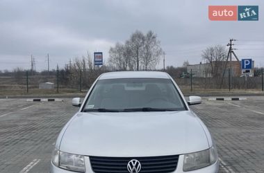 Седан Volkswagen Passat 1997 в Харкові