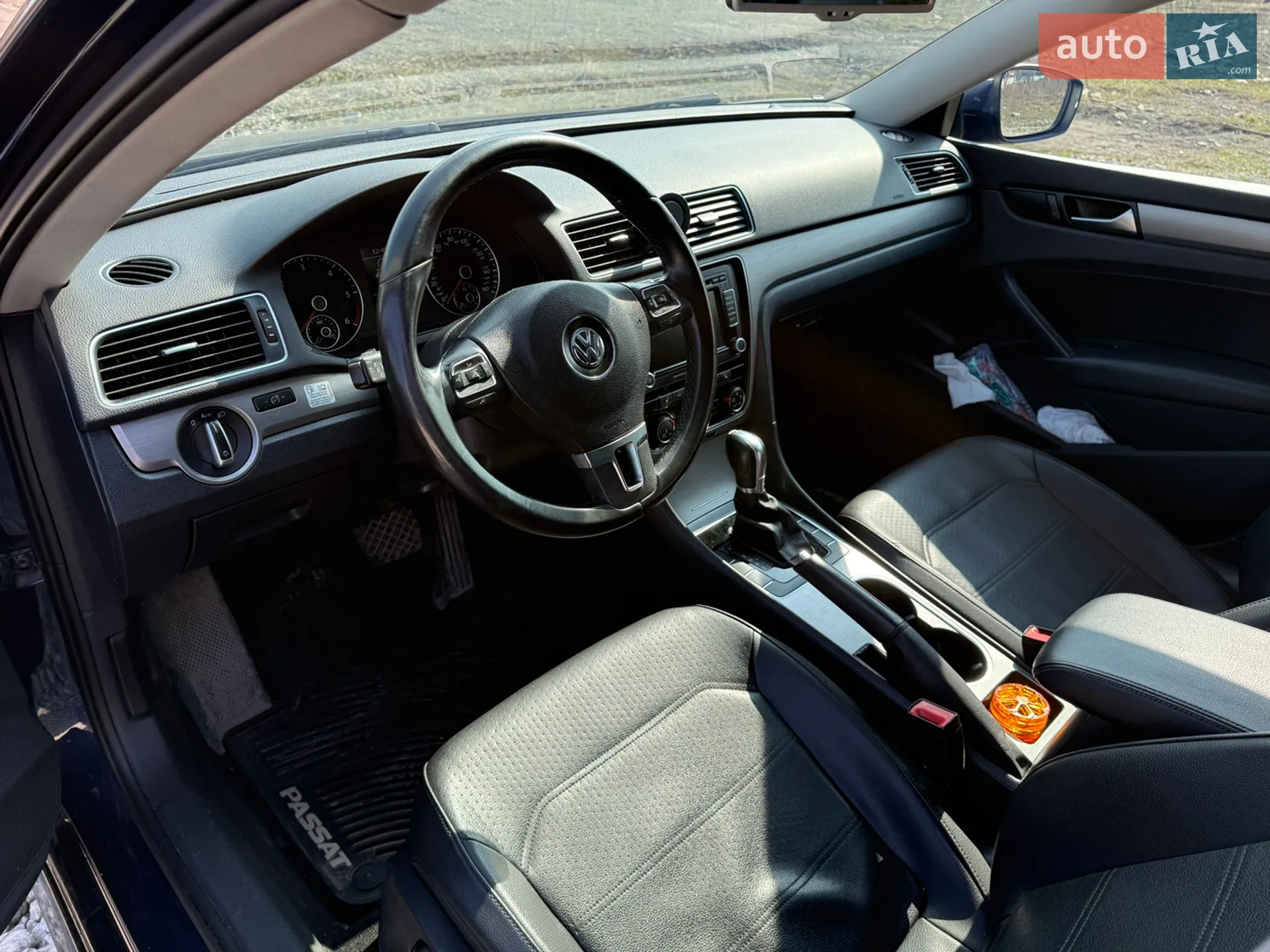 2015 Volkswagen Passat - мініатюра 8