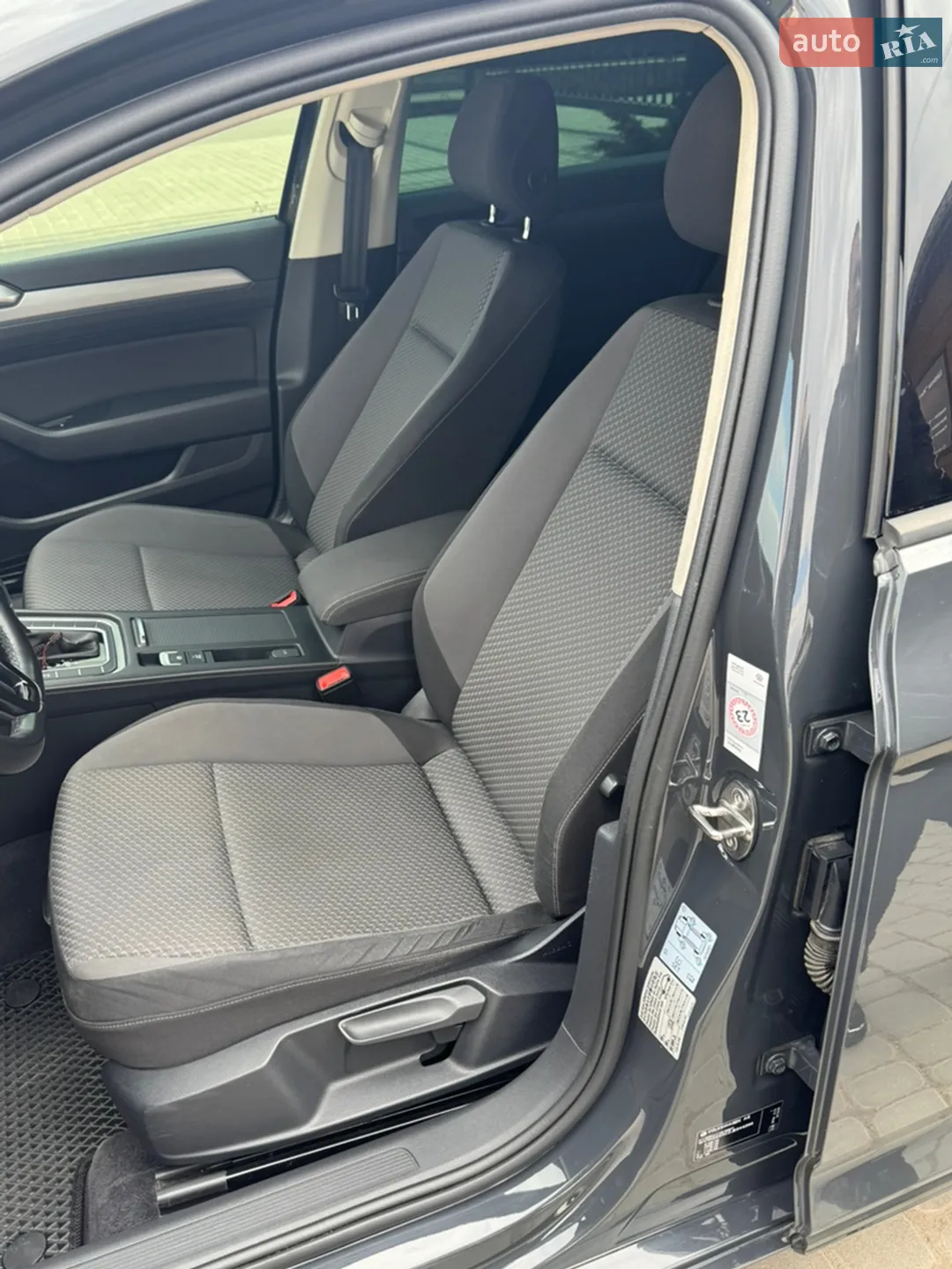 2018 Volkswagen Passat - мініатюра 19