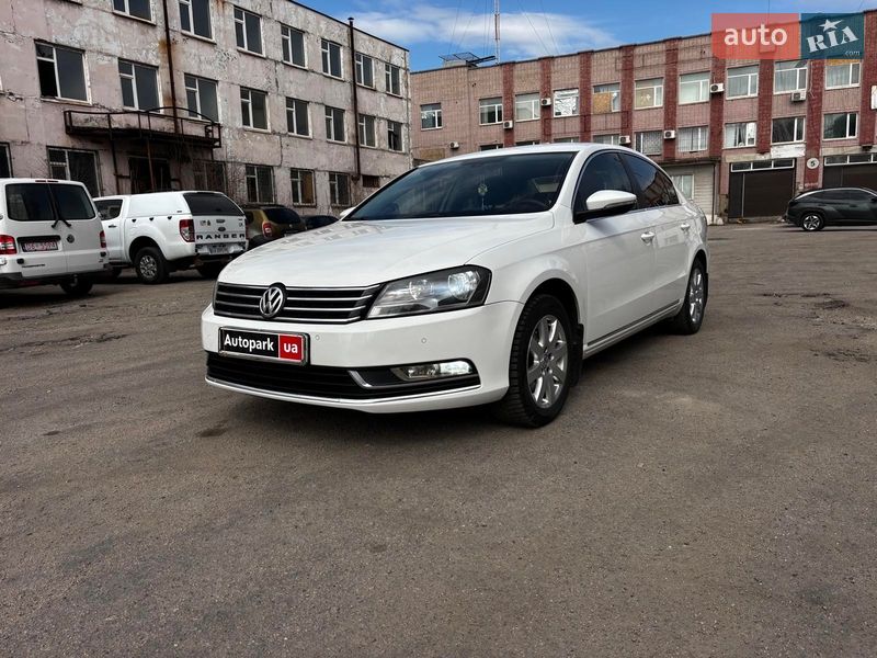 Volkswagen Passat 2011