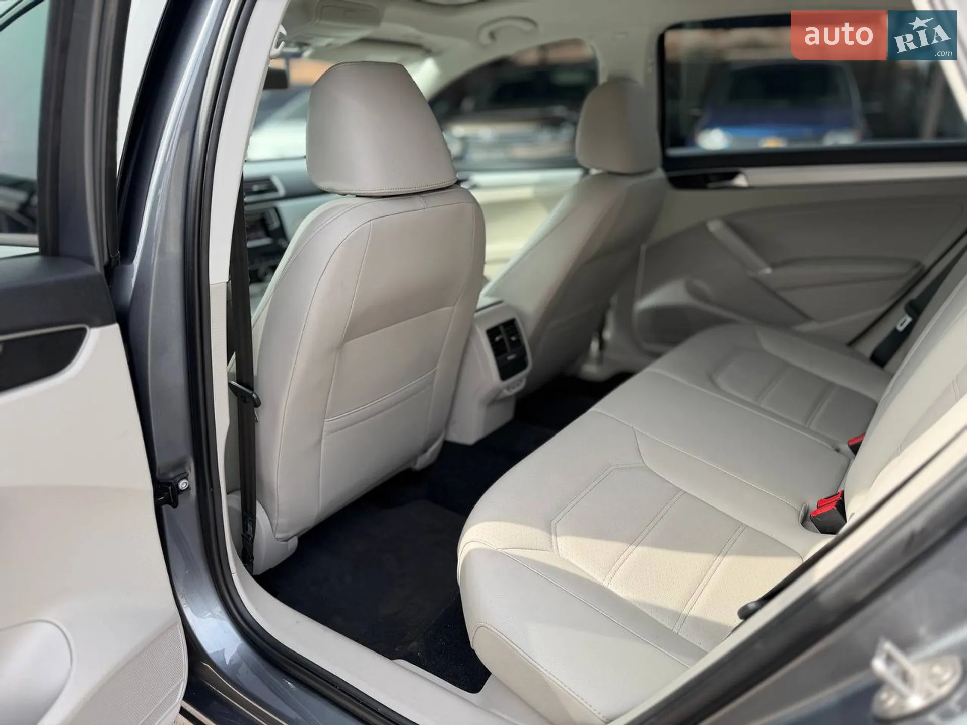 2018 Volkswagen Passat - мініатюра 19