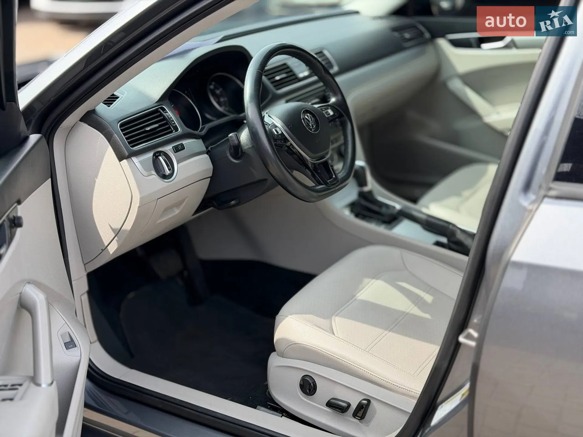 2018 Volkswagen Passat - мініатюра 17