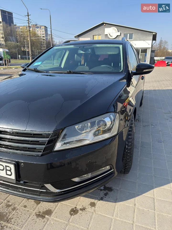 2011 Volkswagen Passat - мініатюра 8