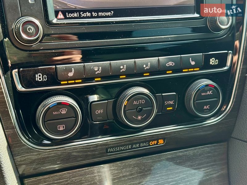 Седан Volkswagen Passat 2016 в Харькове