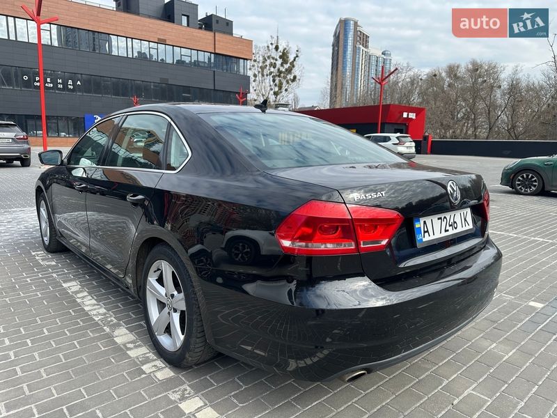 Седан Volkswagen Passat 2012 в Києві