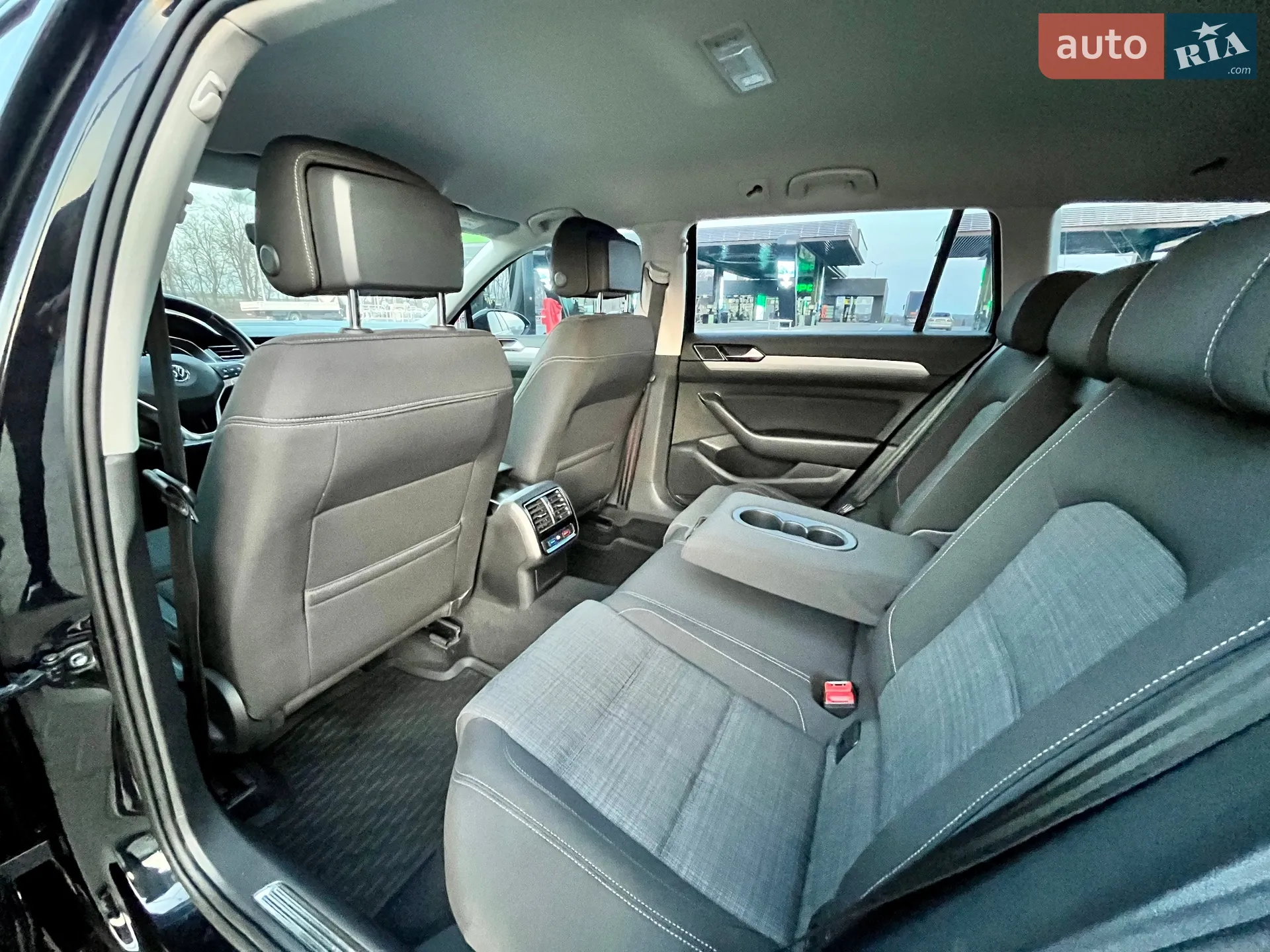 2019 Volkswagen Passat - мініатюра 32