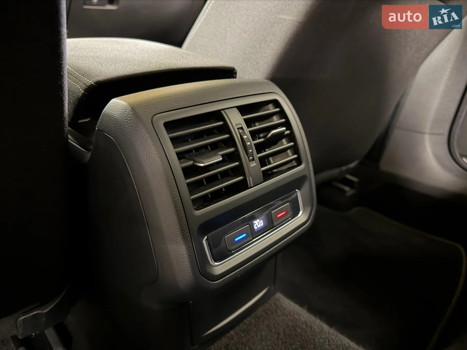 2019 Volkswagen Passat - мініатюра 45