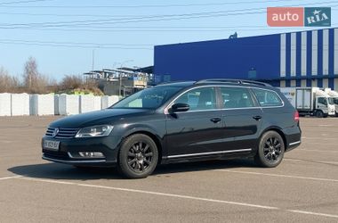 Універсал Volkswagen Passat 2014 в Рівному