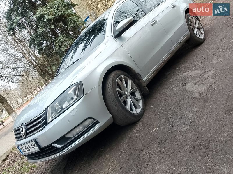 Универсал Volkswagen Passat 2012 в Днепре