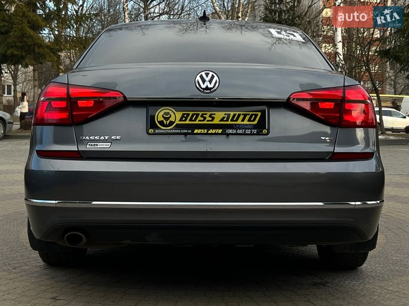Седан Volkswagen Passat 2016 в Львове