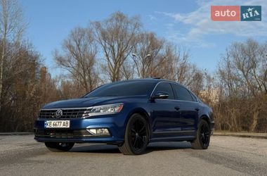 Седан Volkswagen Passat 2017 в Днепре