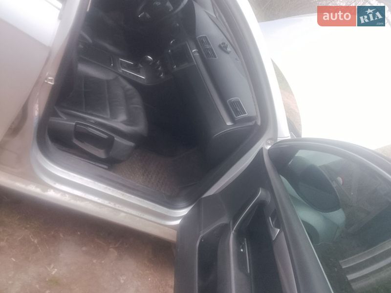 Универсал Volkswagen Passat 2012 в Днепре