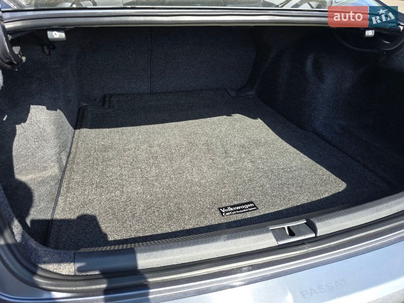 Седан Volkswagen Passat 2020 в Києві