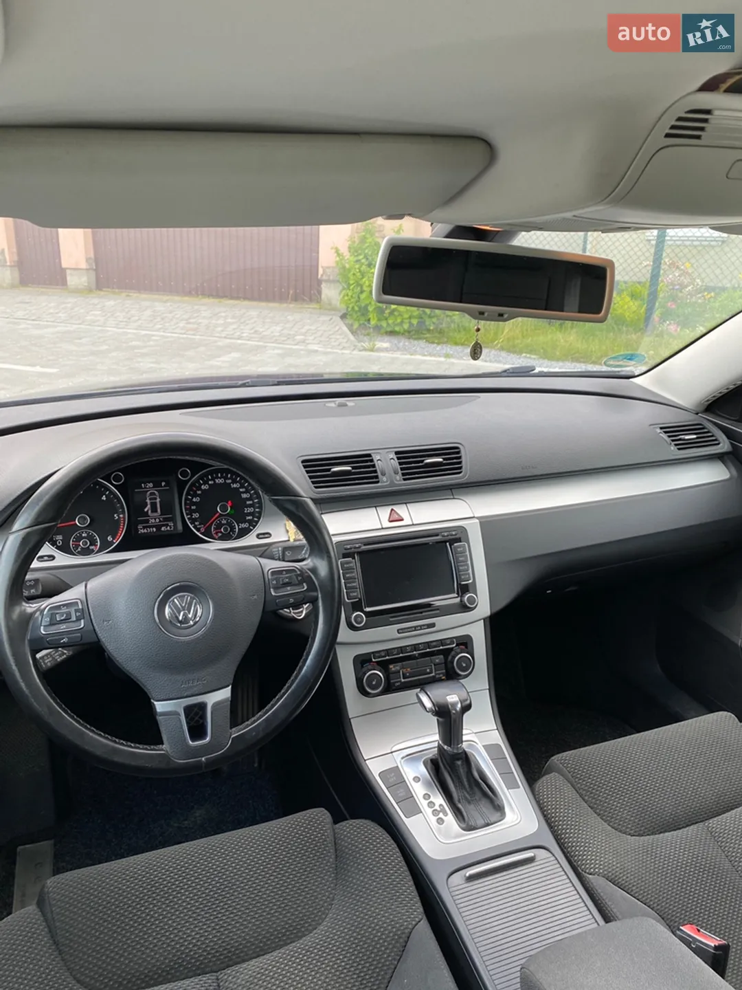 2010 Volkswagen Passat - мініатюра 25