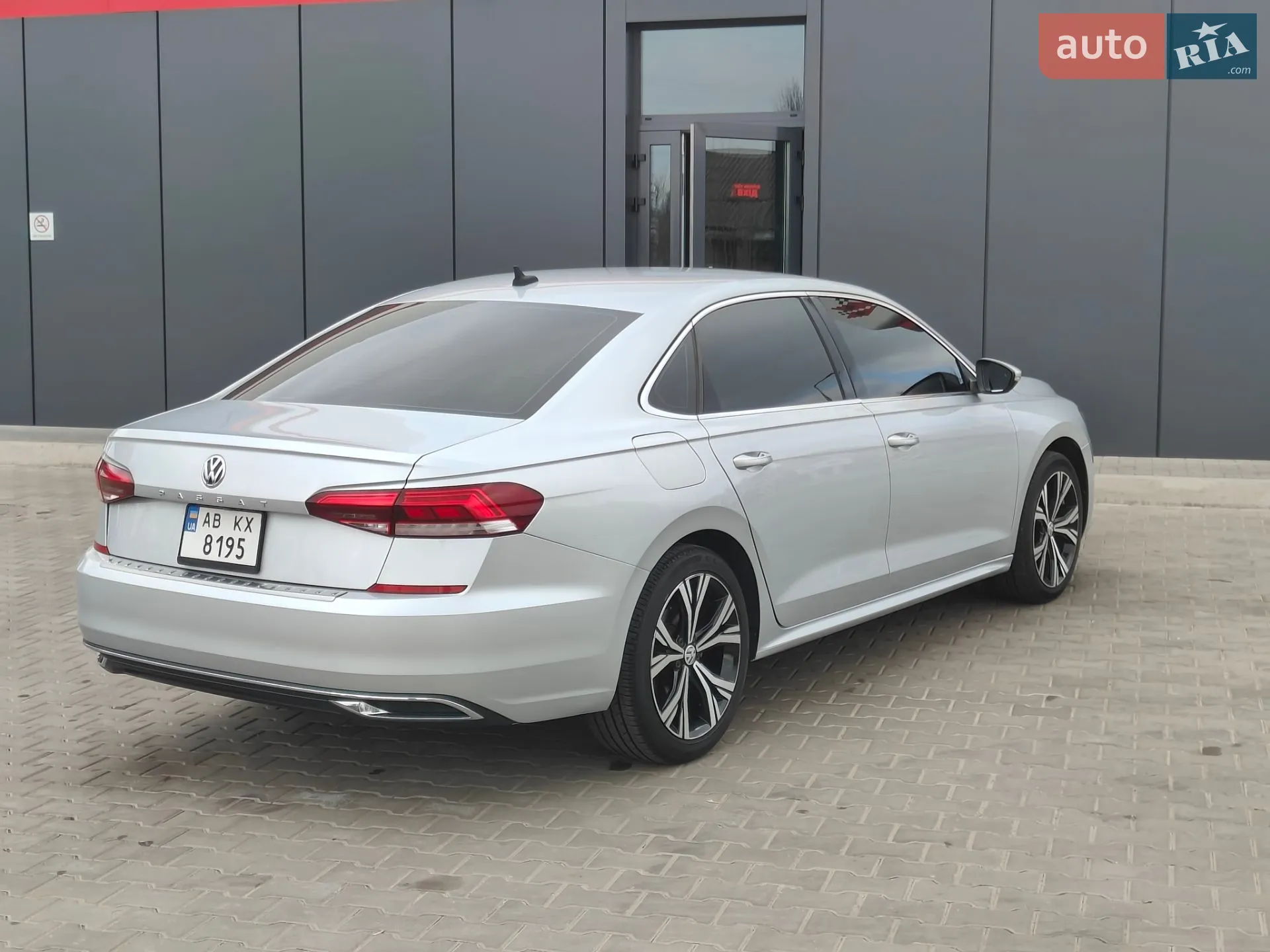 2021 Volkswagen Passat - мініатюра 9