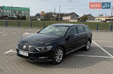 Універсал Volkswagen Passat 2017 в Нововолинську