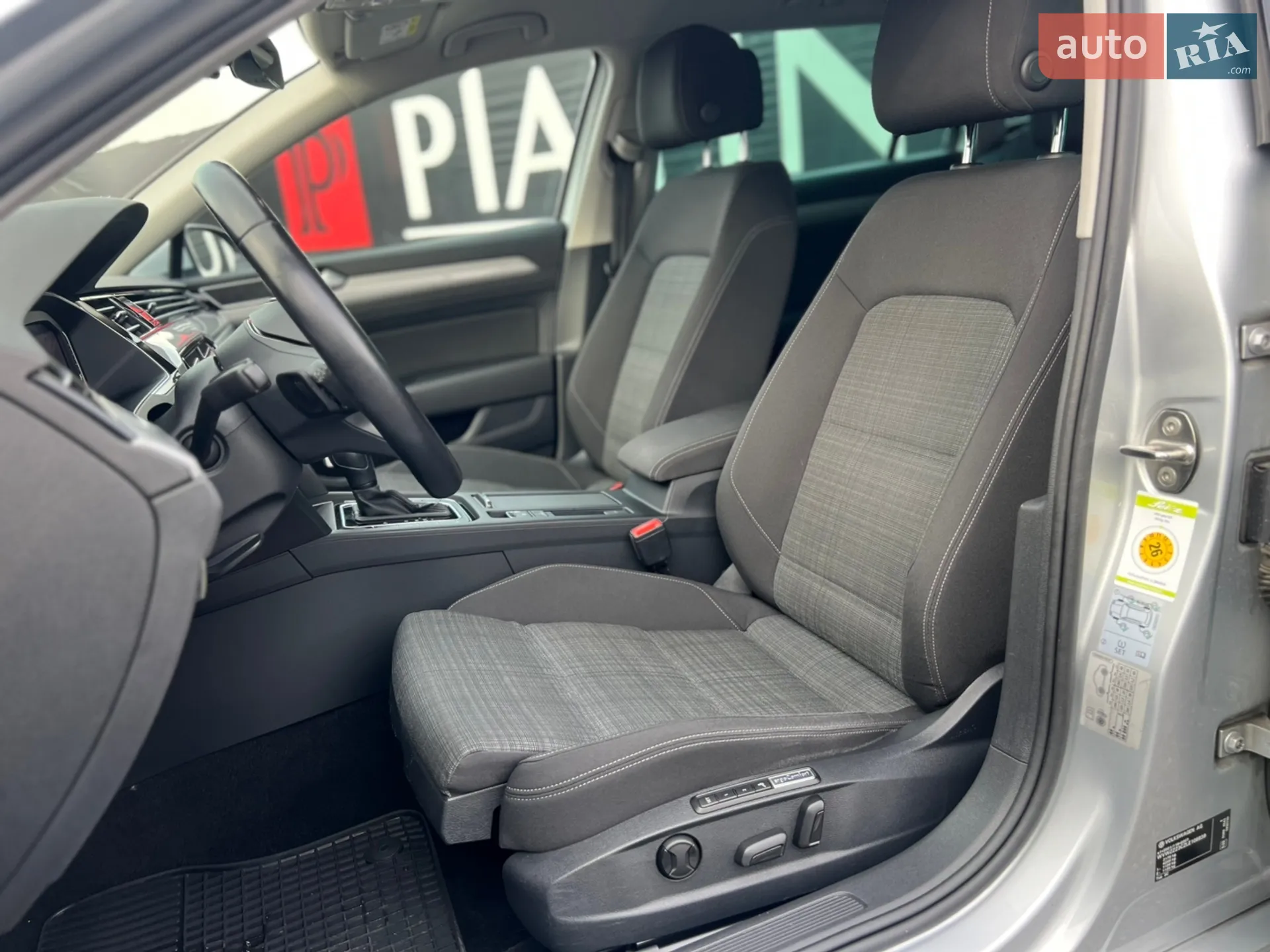 2020 Volkswagen Passat - мініатюра 9