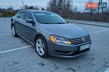 Седан Volkswagen Passat 2014 в Львові