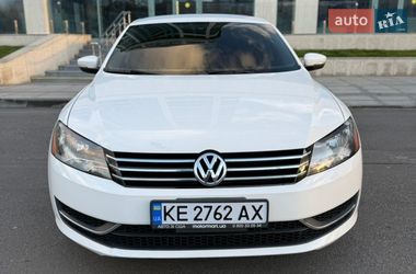 Седан Volkswagen Passat 2014 в Днепре