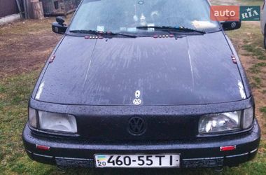 Седан Volkswagen Passat 1990 в Надворной