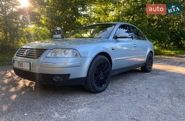 Седан Volkswagen Passat 2004 в Рава-Русской