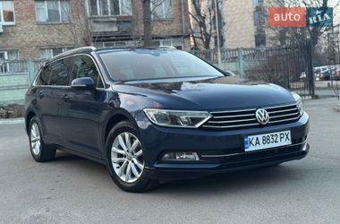 Универсал Volkswagen Passat 2016 в Киеве