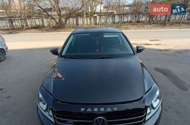 Седан Volkswagen Passat 2011 в Житомире