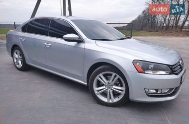 Седан Volkswagen Passat 2015 в Львове