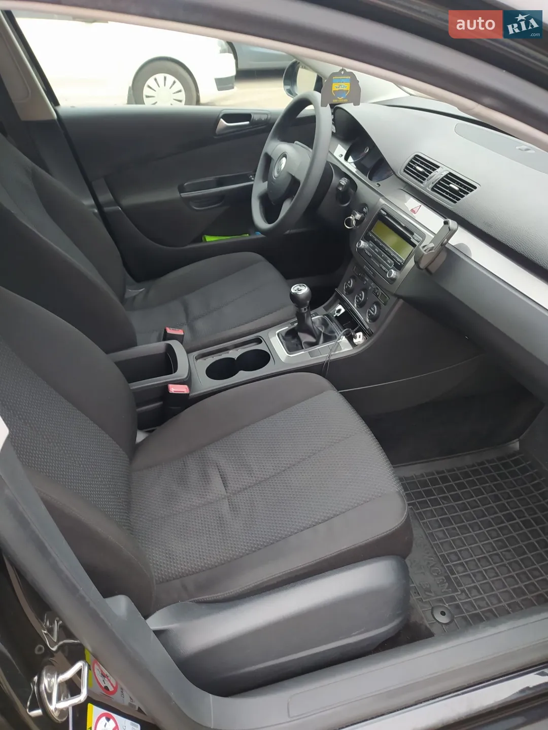 Volkswagen Passat 2009 VIN WVWZZZ3CZ9E120424 фото оголошення 5 з 10