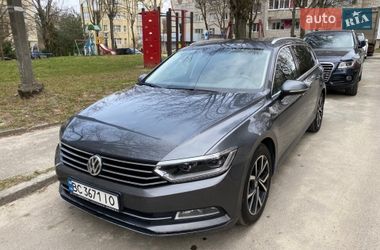 Універсал Volkswagen Passat 2017 в Львові