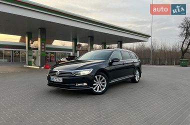 Универсал Volkswagen Passat 2017 в Житомире